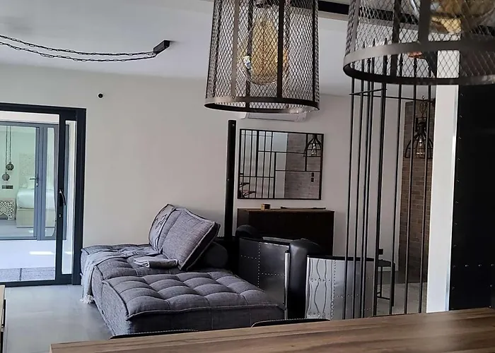 Villa Balagan - El Pueblo 7 - Luxe -By Agn - 6 Personnes 别墅 阿格德